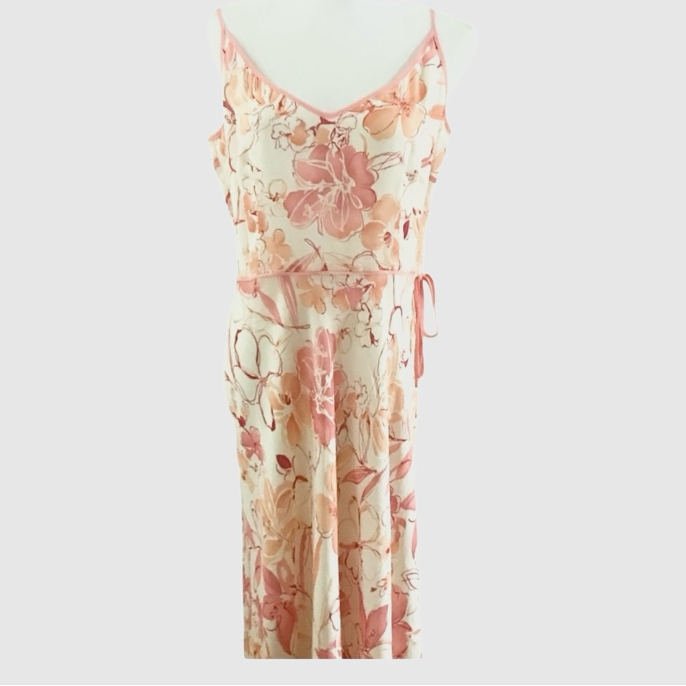 Ann Taylor 100% silk lined Dress